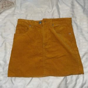 Velvety ribbed miniskirt